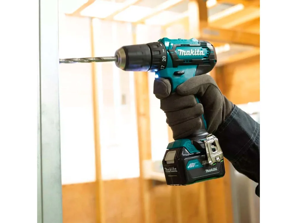 Parafusadeira Furadeira à Bateria Não Acompanha 12V DF333DZ Makita