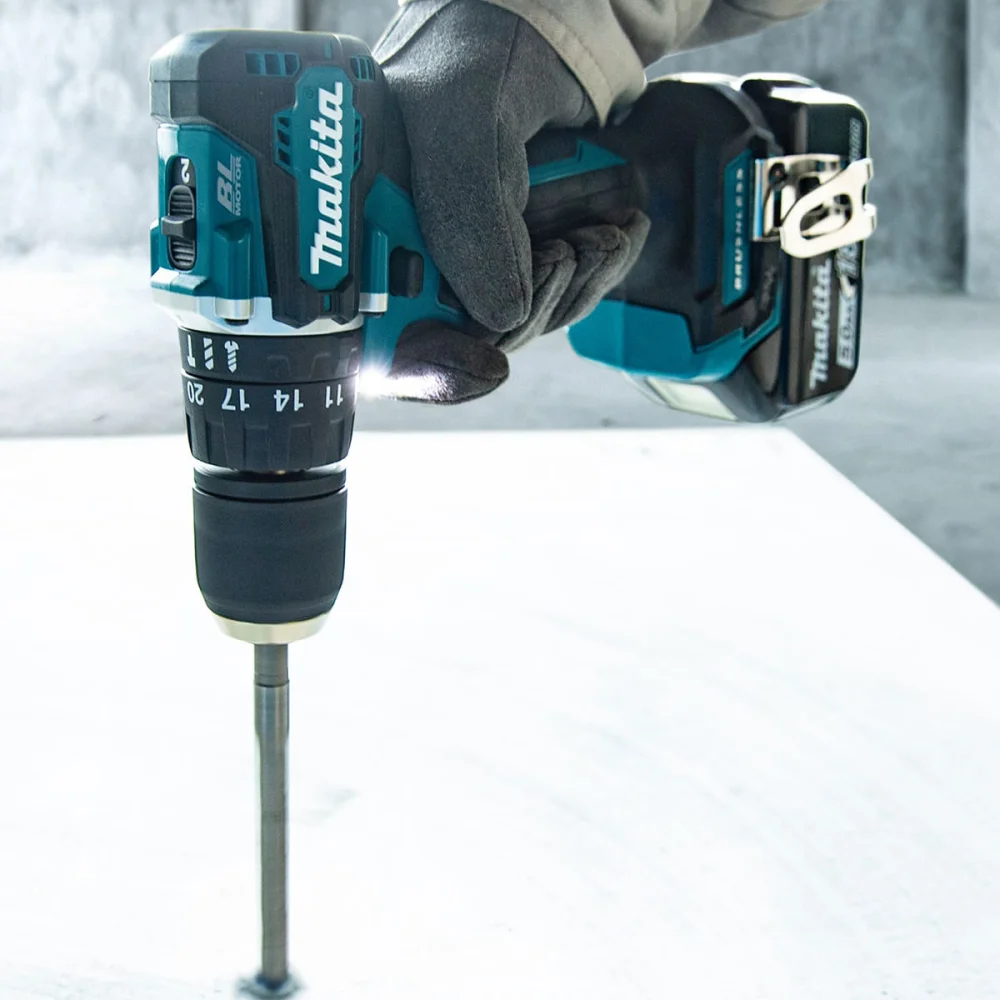 Parafusadeira Furadeira de Imapcto à Bateria 18V 2.0Ah e Maleta DHP487RAJ Makita