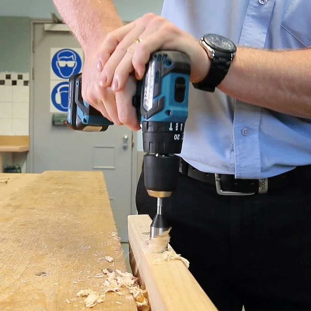 Parafusadeira Furadeira de Impacto à Bateria 12V 10mm HP332DSAE Makita