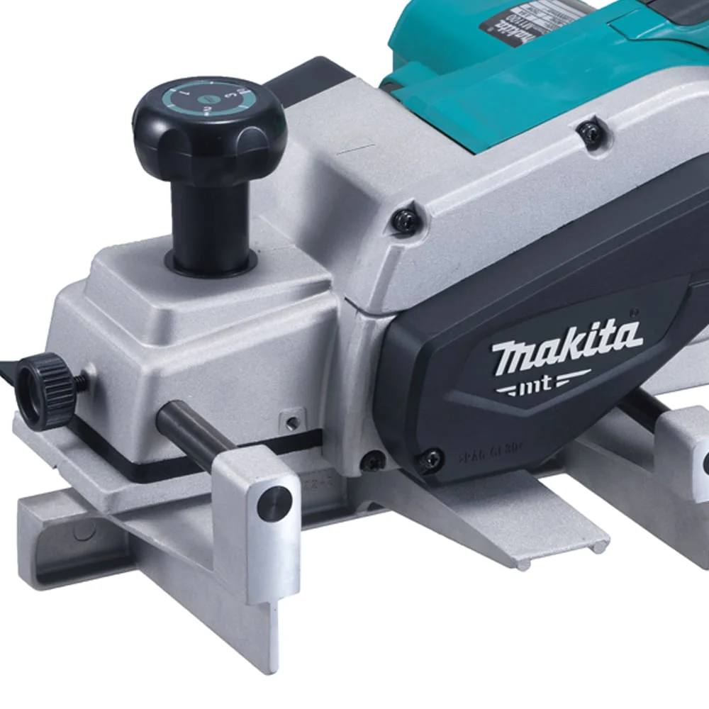 Plaina 82mm 750 Watts M1100B Makita
