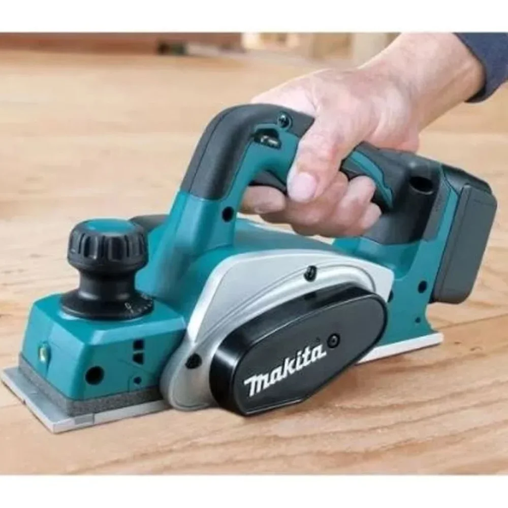 Plaina 82mm à Bateria e Bateria 18V 5.0Ah DKP180Z -P Makita