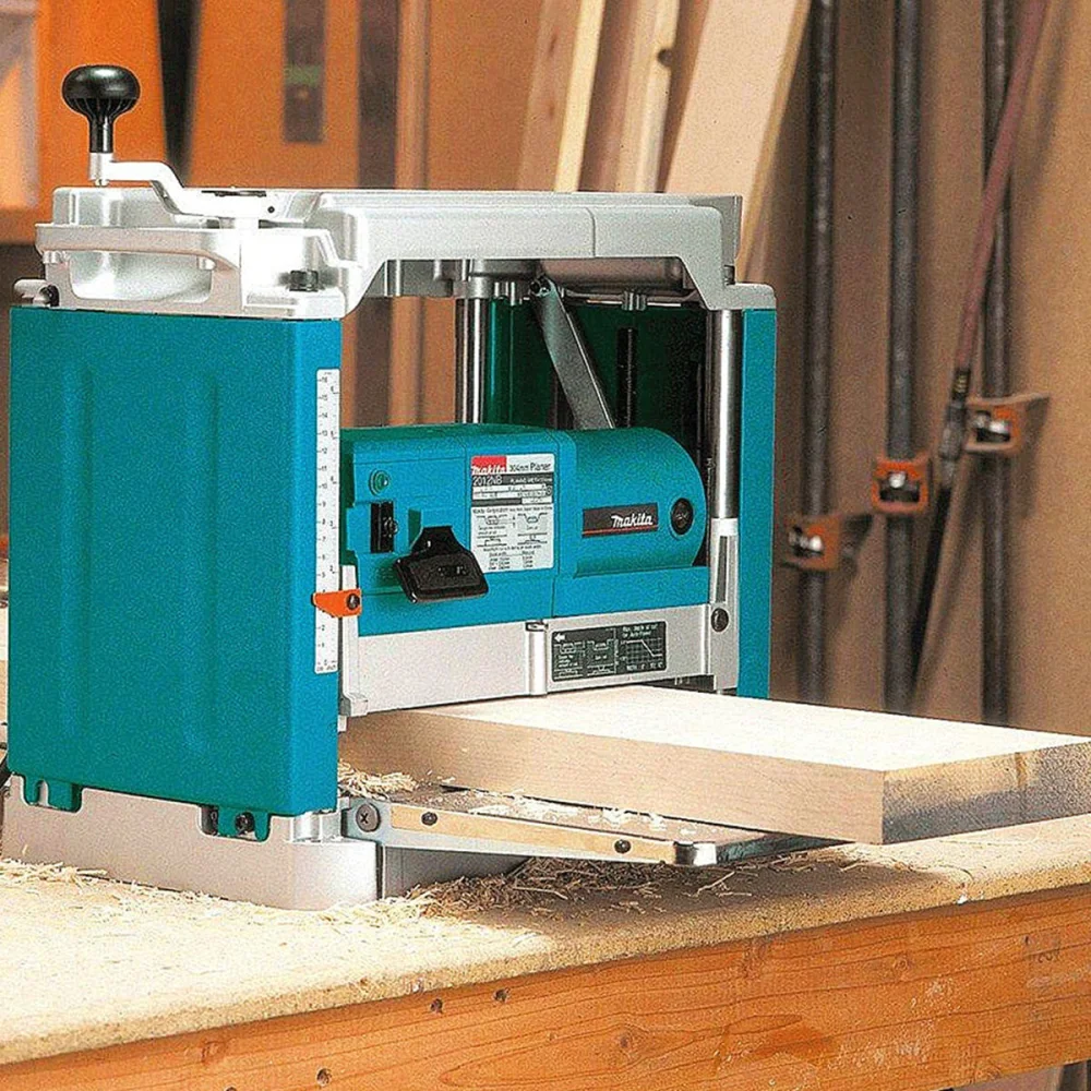 Plaina Desengrosso 304mm 1650 Watts 2012NB Makita Outlet