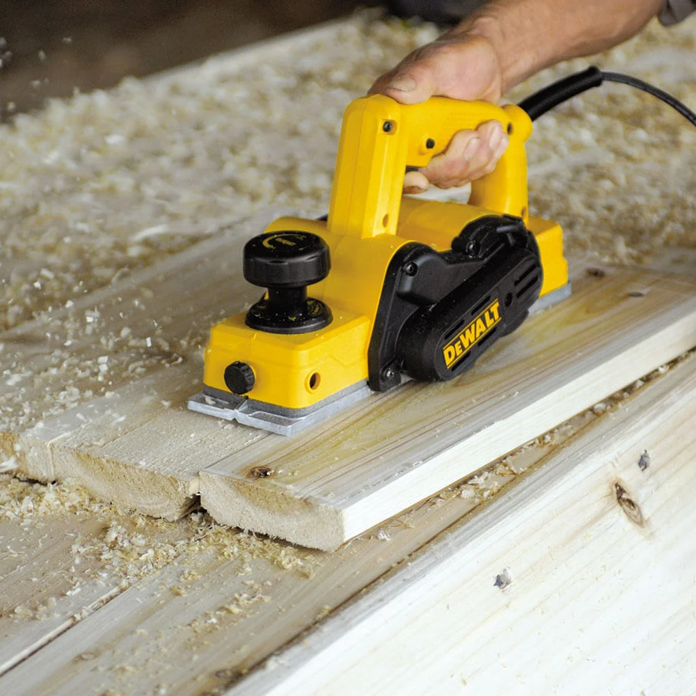 Plaina Elétrica 1.0mm 550 Watts D26676-BR Dewalt