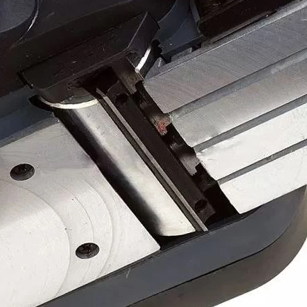 Plaina Elétrica 82mm 550 Watts 1555 Skil Outlet