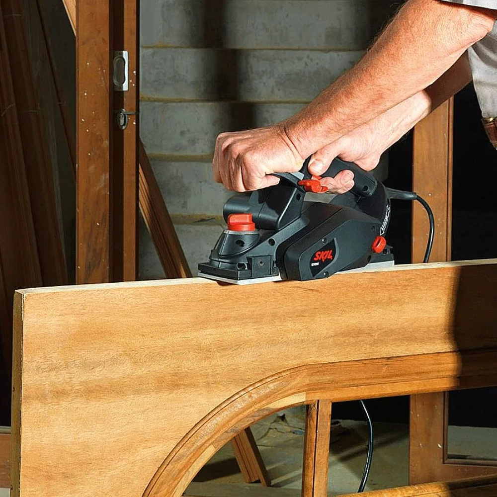 Plaina Elétrica 82mm 550 Watts 1555 Skil