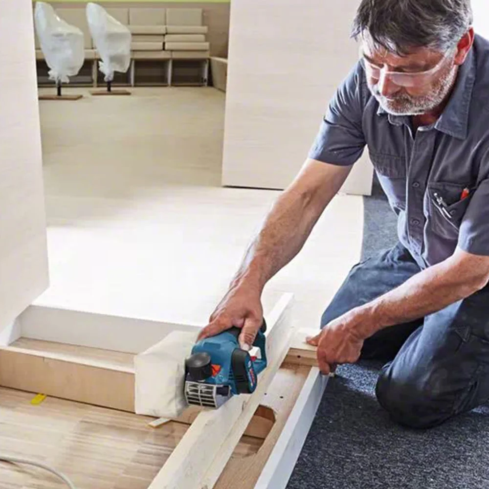 Plaina sem Fio à Bateria Não acompanha 12V GHO 12V-20 Bosch