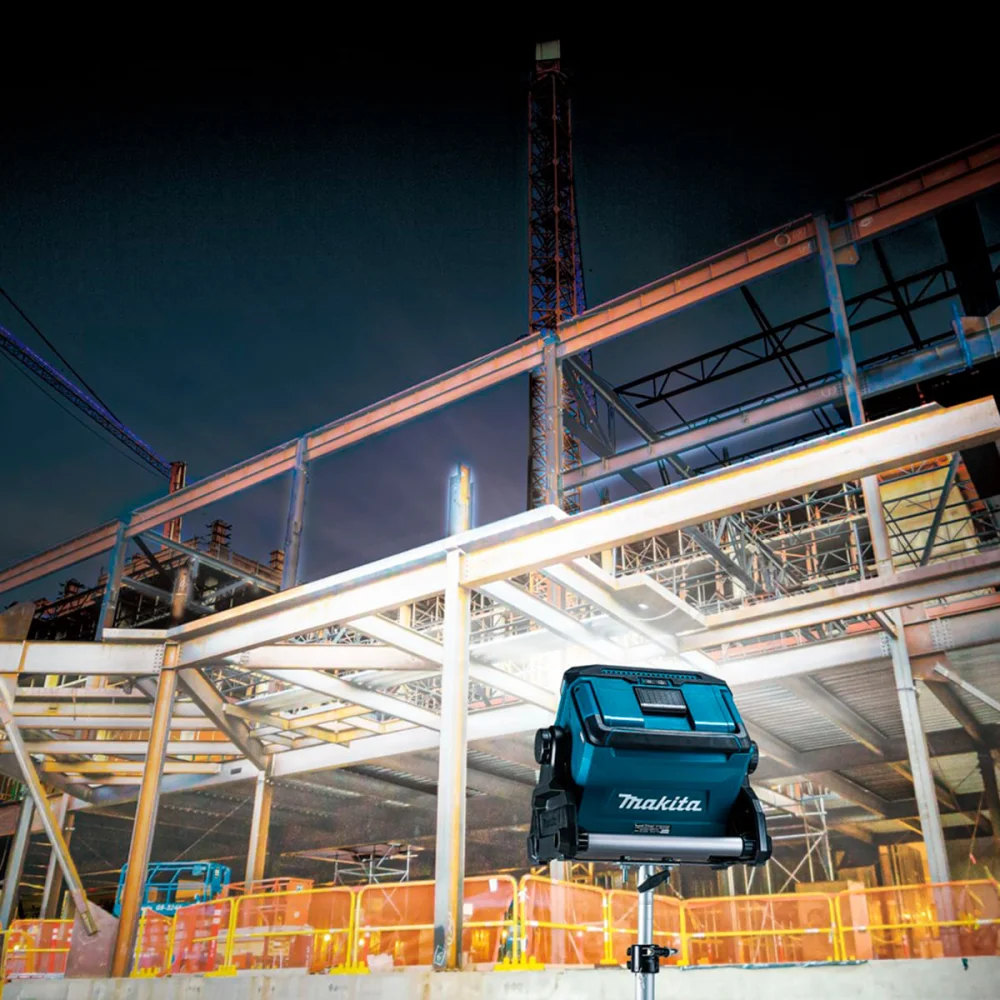 Refletor 96 Leds à Bateria Não acompanha 40Vmax ML009G Makita