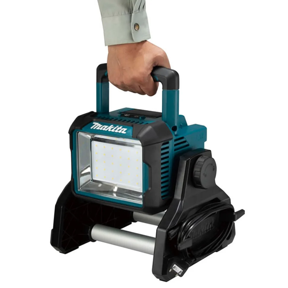 Refletor LED para Área de Trabalho à Bateria 18V DML811 -P Makita