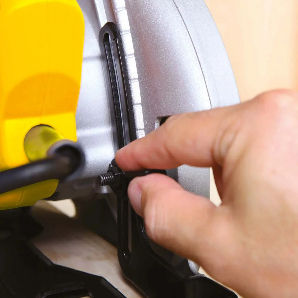 Serra Circular 185mm 1.700 Watts STSC1718 Stanley