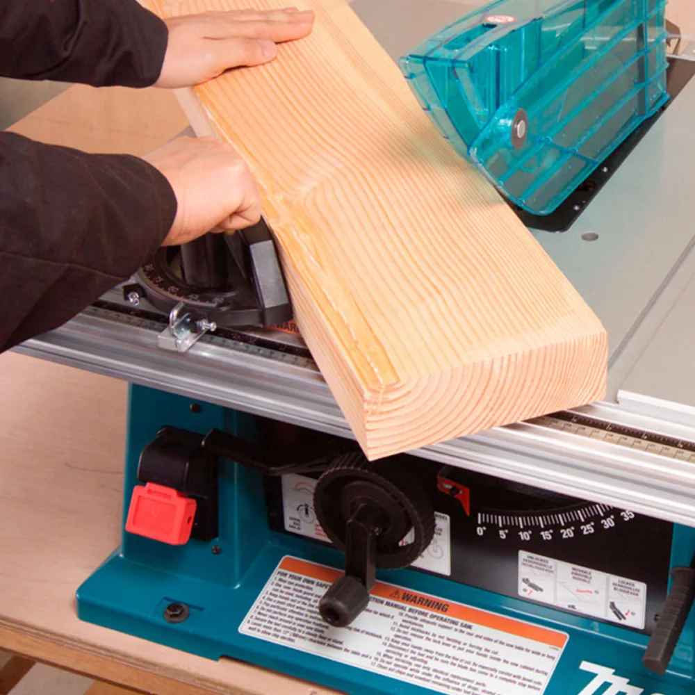 Serra Circular de Bancada 255mm 1.650 Watts 2704 Makita - Outlet