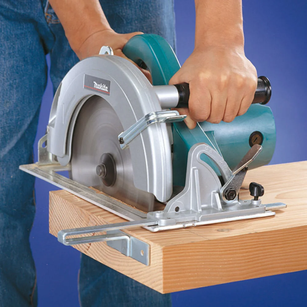 Serra Circular Elétrica 235mm 5902B Makita