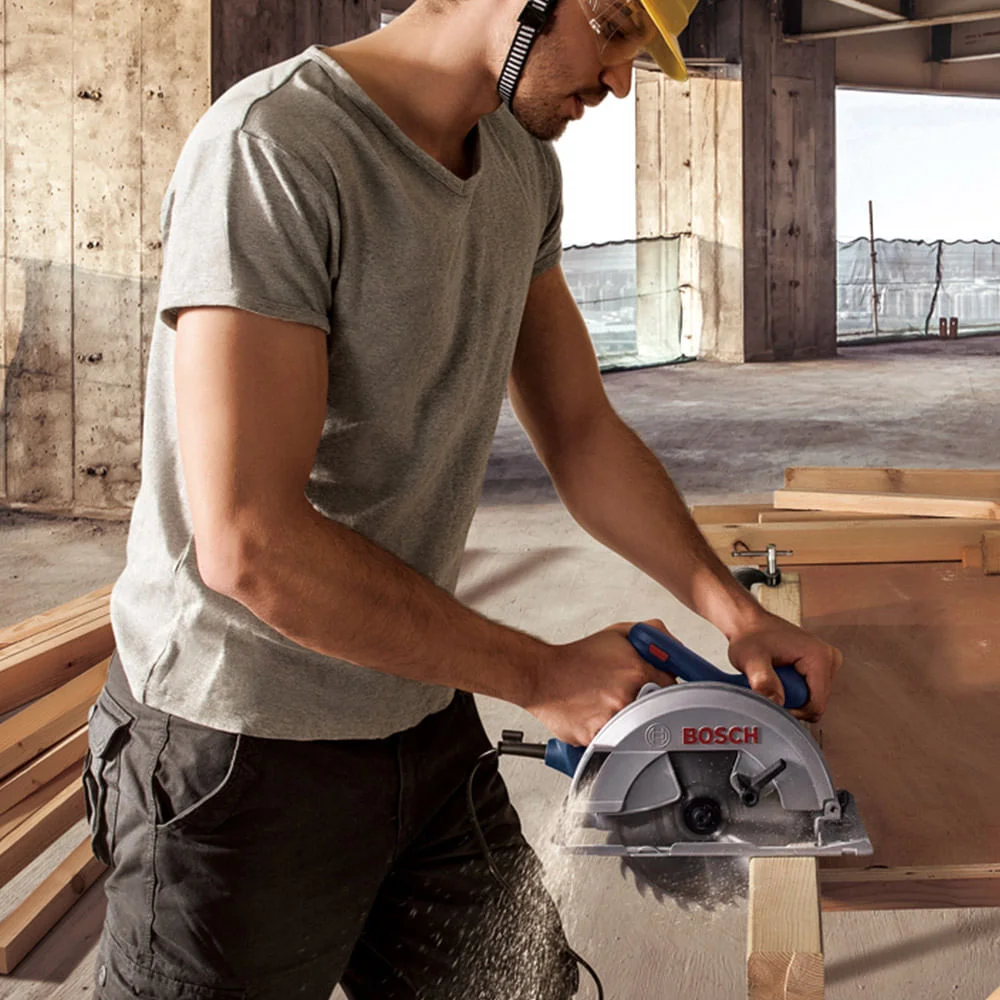 Serra Circular Manual GKS 150 Professional 1500 Watts Bosch 220 Volts