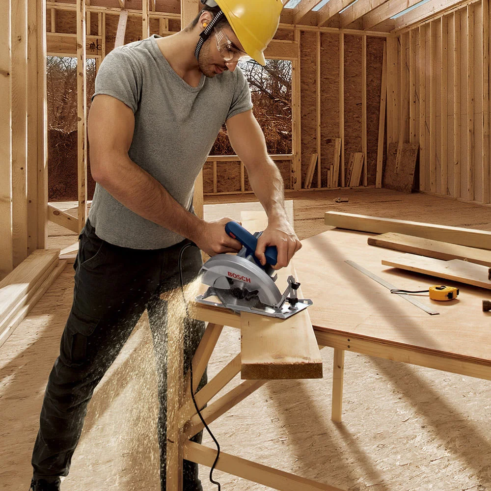 Serra Circular Manual GKS 150 Professional 1500 Watts Bosch 220 Volts