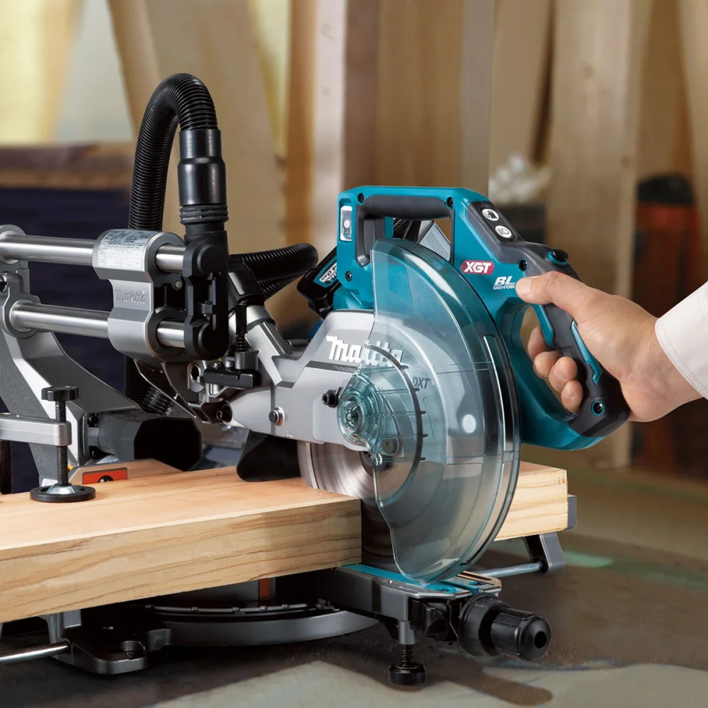 Serra de Esquadria 216mm à Bateria Não acompanha 40V LS002GZ Makita