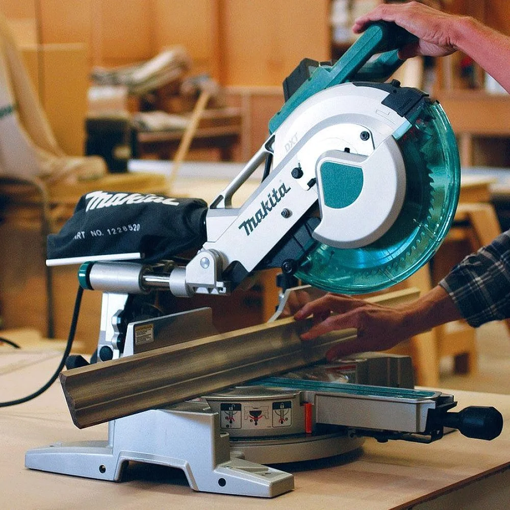 Serra de Esquadria 305mm 1650 Watts LS1216 Makita