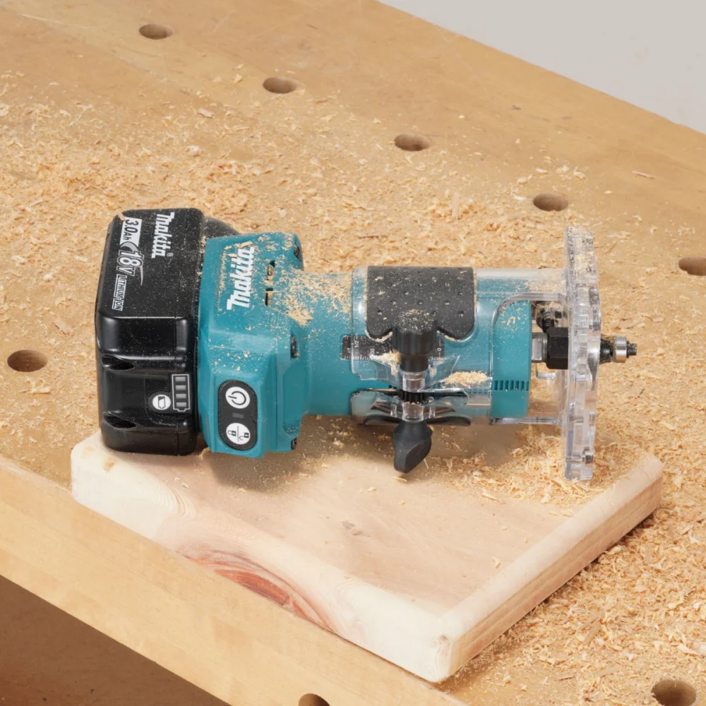 Tupia 6mm à Bateria e Bateria 18V 3.0Ah DRT52F001 Makita