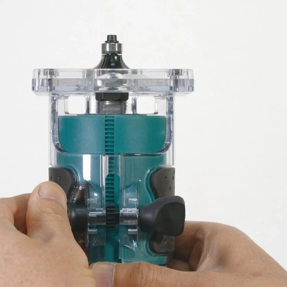 Tupia 6mm à Bateria e Bateria 18V 3.0Ah DRT52F001 Makita