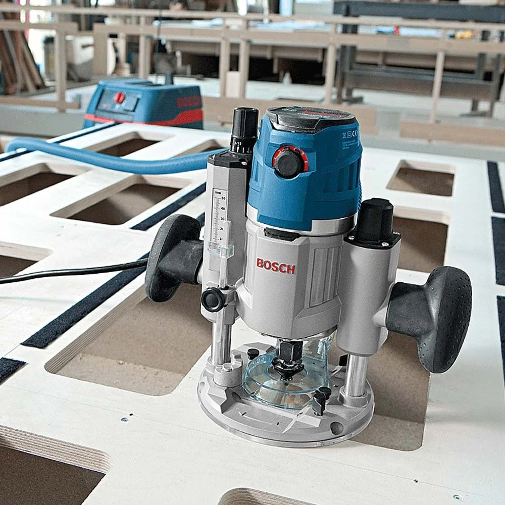 Tupia com Base Imersão 1.600 Watts GOF 1600 CE Bosch