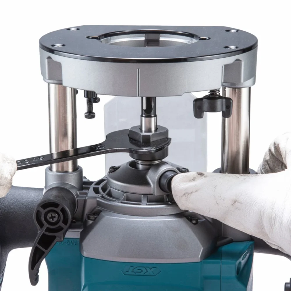 Tupia de Coluna 12mm à Bateria Não acompanha 40V XGT RP001GZ Makita