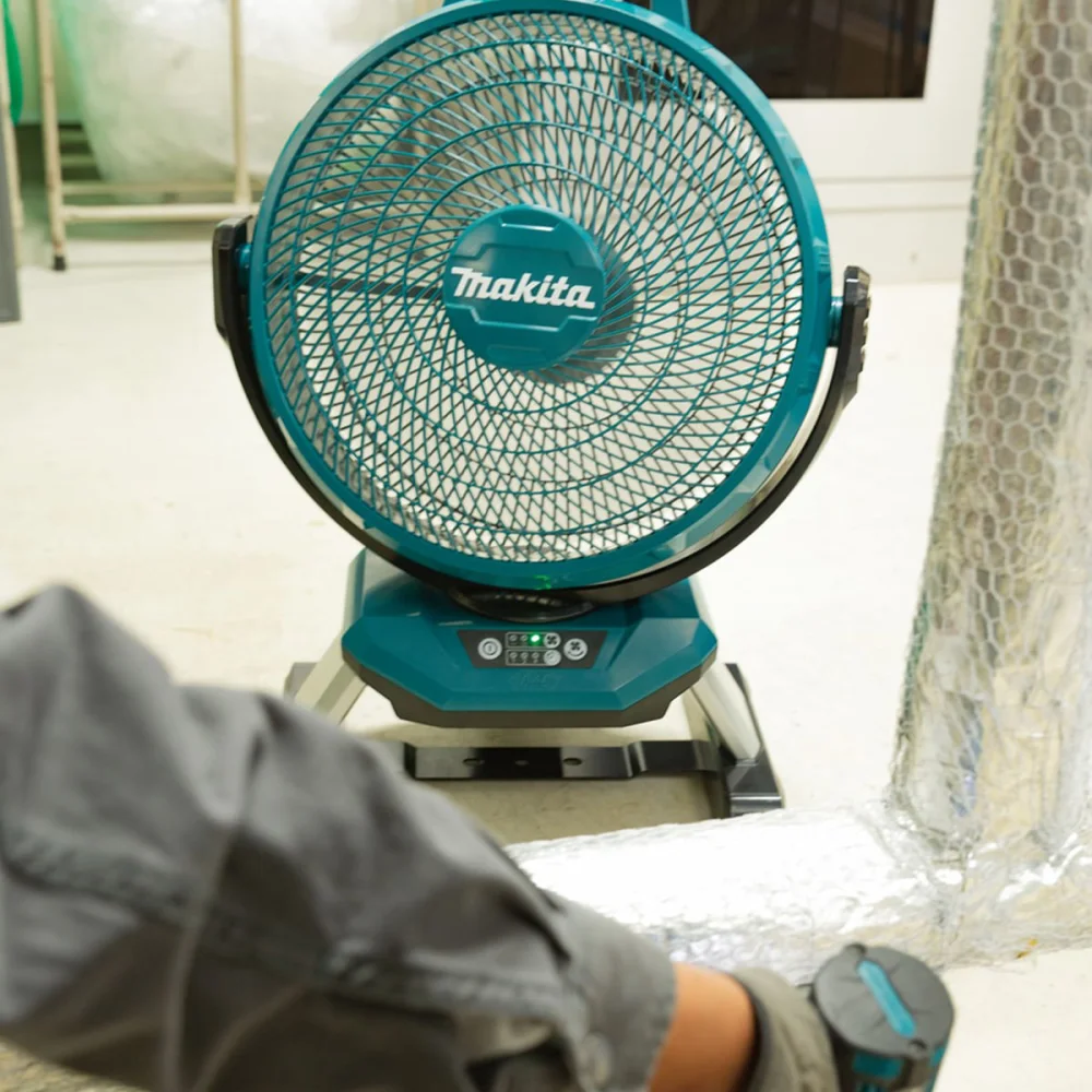 Ventilador 330mm à Bateria Não acompanha LXT de Li-Ion DCF301Z Makita