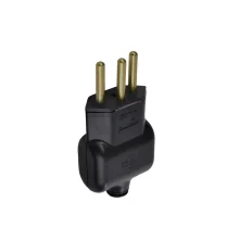 Plugue Macho 2 Pólos e Terra 20A/250V 90° ILUMI Preto