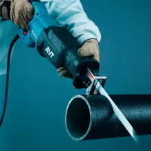 Serra Sabre 1.510 Watts Velocidade Variável JR3070CT Makita