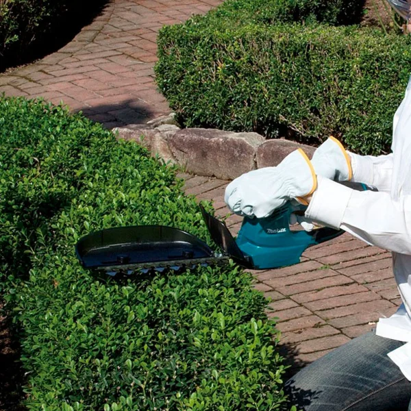 Aparador de Cercas à Bateria Não Acompanha 12V UH201DZ Makita