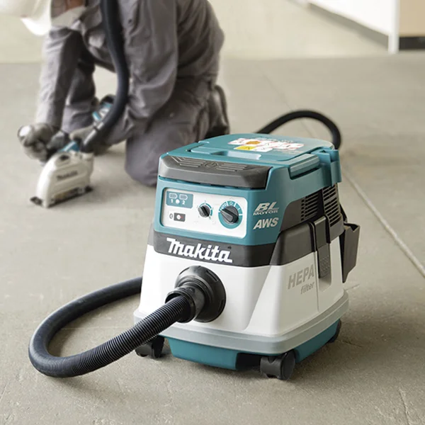 Aspirador de Pó com Filtro Hepa à Bateria Não acompanha DVC864LZ Makita Outlet