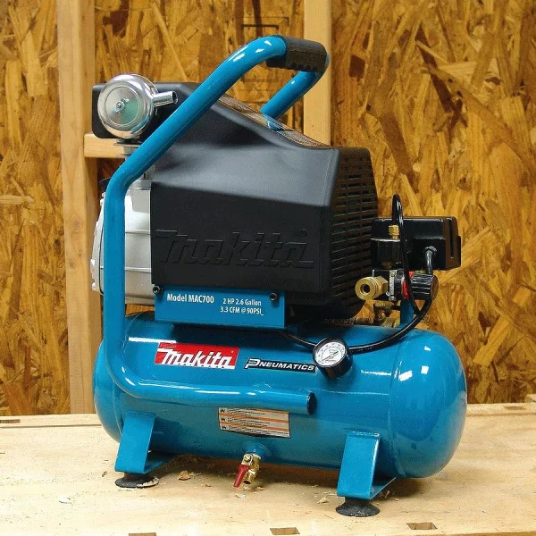 Compressor de Ar 2.0 Hp 9.0 Bar MAC700 Makita