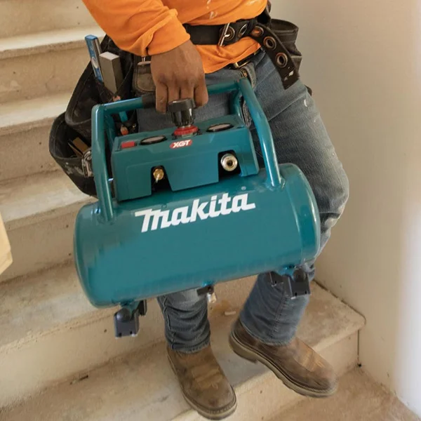 Compressor de Ar à Bateria Não acompanha 40V AC001G Makita