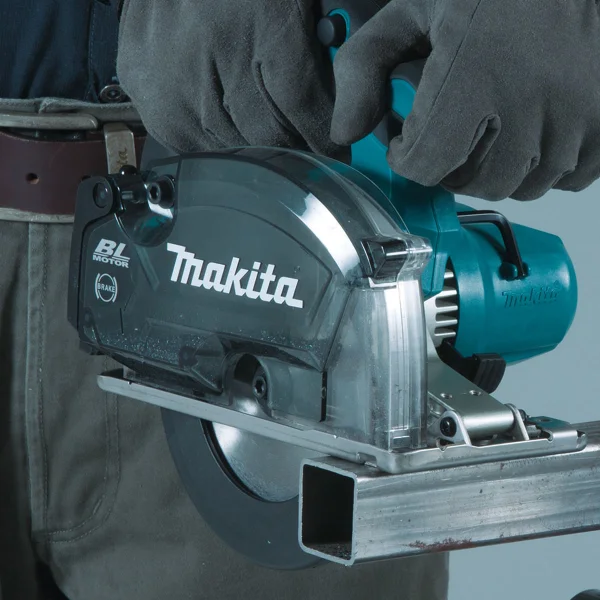 Cortadora de Metais 150mm à Bateria 18V DCS553RTJ Makita Outlet