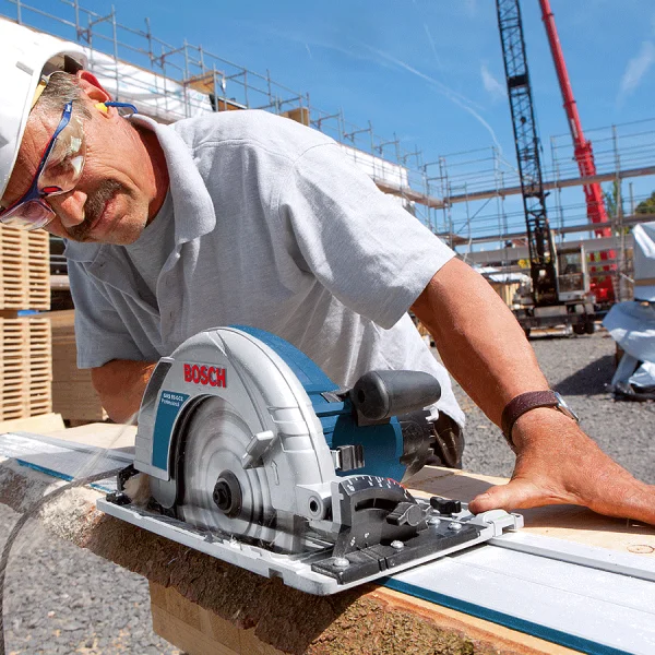 Kit Combo Serra Circular GKS 65 GCE Bosch e Trilho de 80cm e Acessórios 220 Volts