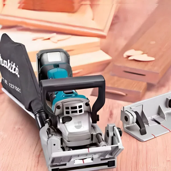 Kit Fresadora de Junção à Bateria DPJ180Z Makita e Bateria 18V 5.0Ah e Carregador