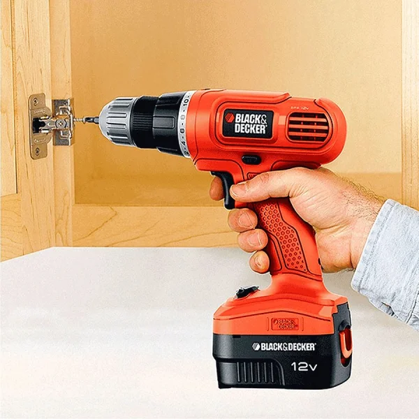 Kit Parafusadeira e Furadeira à Bateria 12V e Acessórios GC1200M BlackDecker