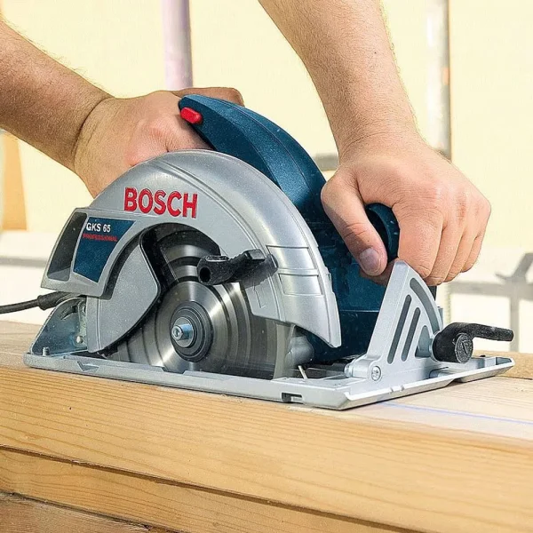 Kit Serra Circular 180mm 1.800 Watts GKS 65 GCE Bosch e Trilho de 80cm FSN 800 220 Volts