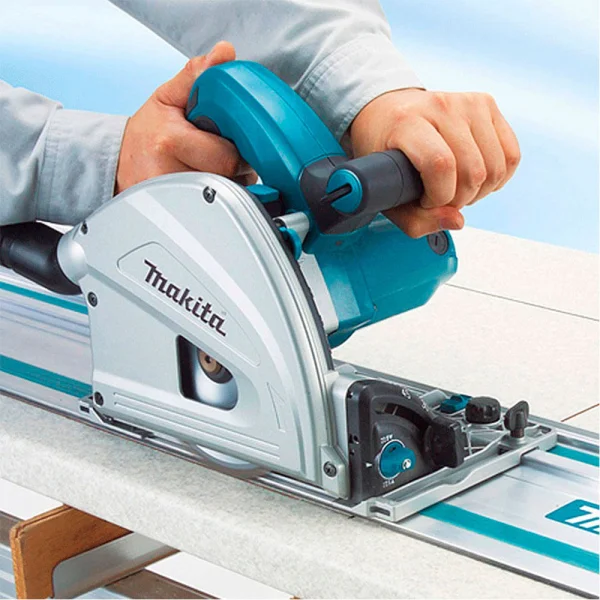 Kit Serra Circular com Maleta SP6000J Makita e Trilho 1.9 metros e 2 Sargentos