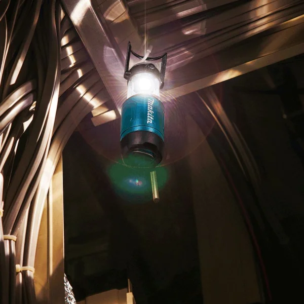 Lanterna à Bateria Não acompanha 12V Iluminação 360º ou Focada ML102 Makita
