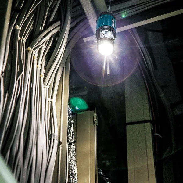 Lanterna à Bateria Não acompanha 12V Iluminação 360º ou Focada ML102 Makita