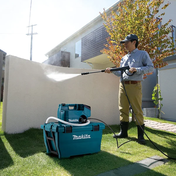 Lavadora de Alta Pressão à Bateria 36V e 2 Baterias 18V 6.0Ah DHW080ZK-P Makita