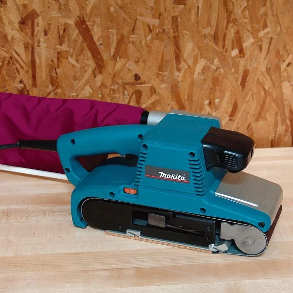 Lixadeira de Cinta 100 x 610mm 1010 Watts 9404 Makita