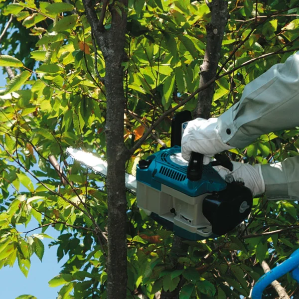 Motosserra à Gasolina DCS232T Makita