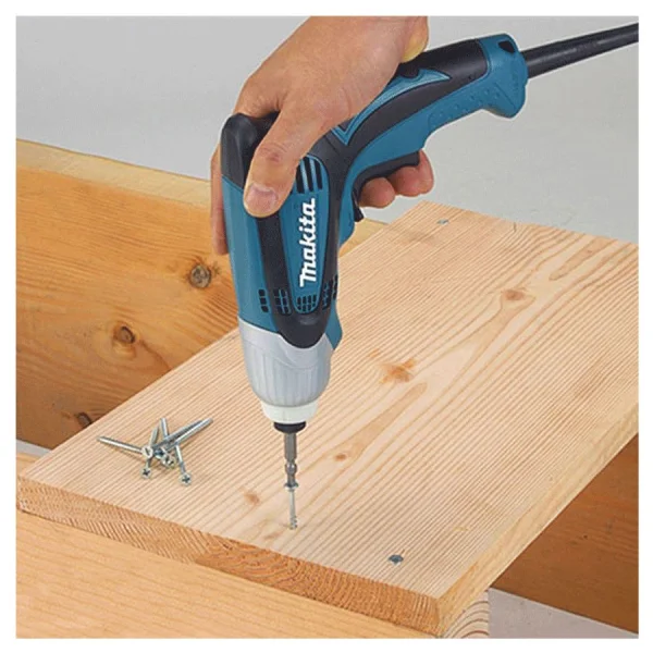 Parafusadeira de Impacto 230 Watts TD0100 Makita