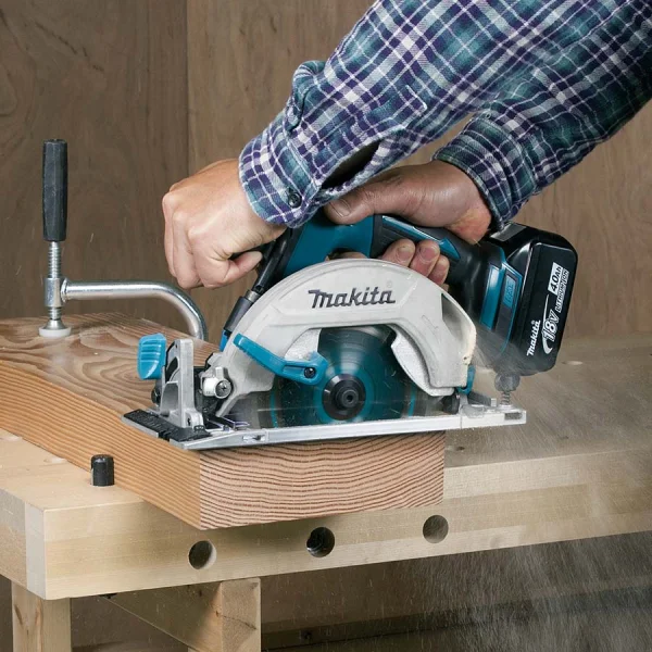 Serra Circular 165mm à Bateria 18V DHS680RFJ Makita