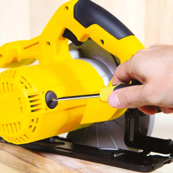 Serra Circular 185mm 1.700 Watts STSC1718 Stanley