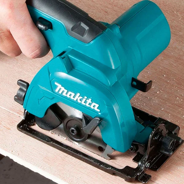 Serra Circular à Bateria Não acompanha 12V HS301DZ Makita Outlet