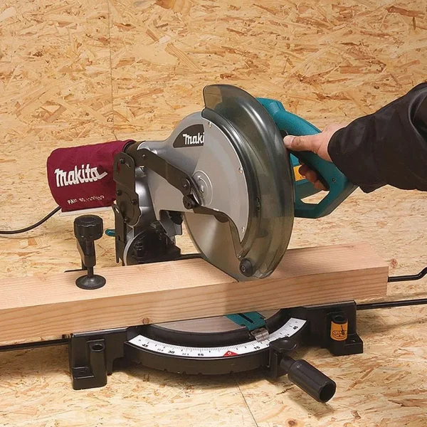 Serra de Esquadria 255mm 1.500 Watts MLS100 Makita Outlet 110 Volts