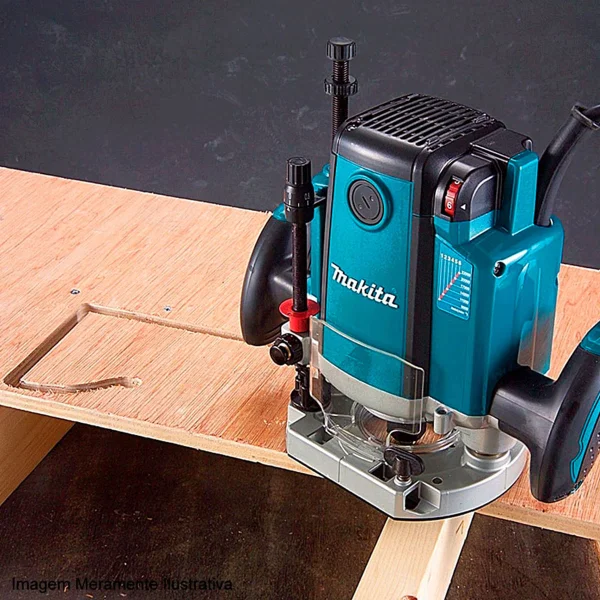 Tupia de Coluna 12 mm com Freio Eletrônico RP2301FC Makita - Outlet