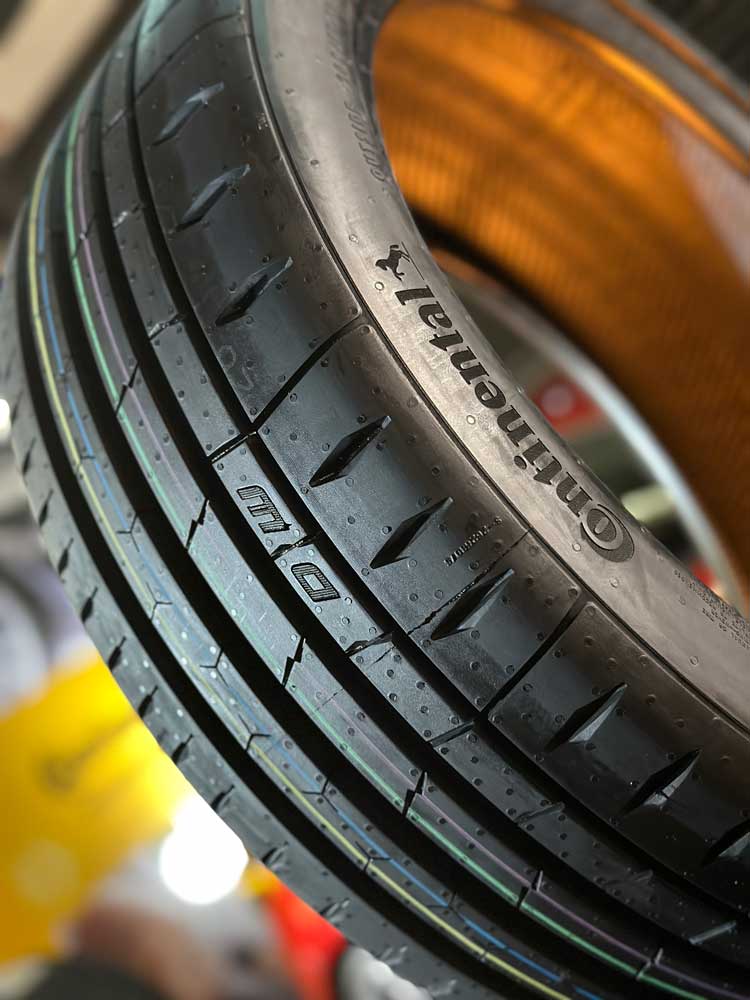 245/40 R18、Continental EXTREME CONTACT Continental ExtremeContact Sport 02 - Pneu Sport Haute