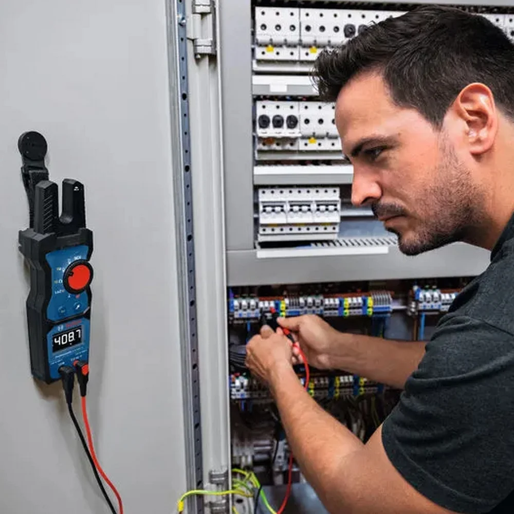 Alicate Amperimetro Digital DE Garfo 1000V AC/DC CAT.III 200A AC Bosch GFM 1000-15