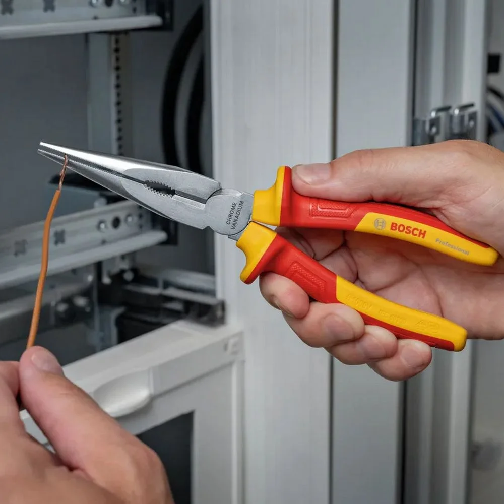 Alicate de Bico Meia Cana Isolado 1000V VDE EN/IEC60900 CRV 8" Bosch 1600A02NE3